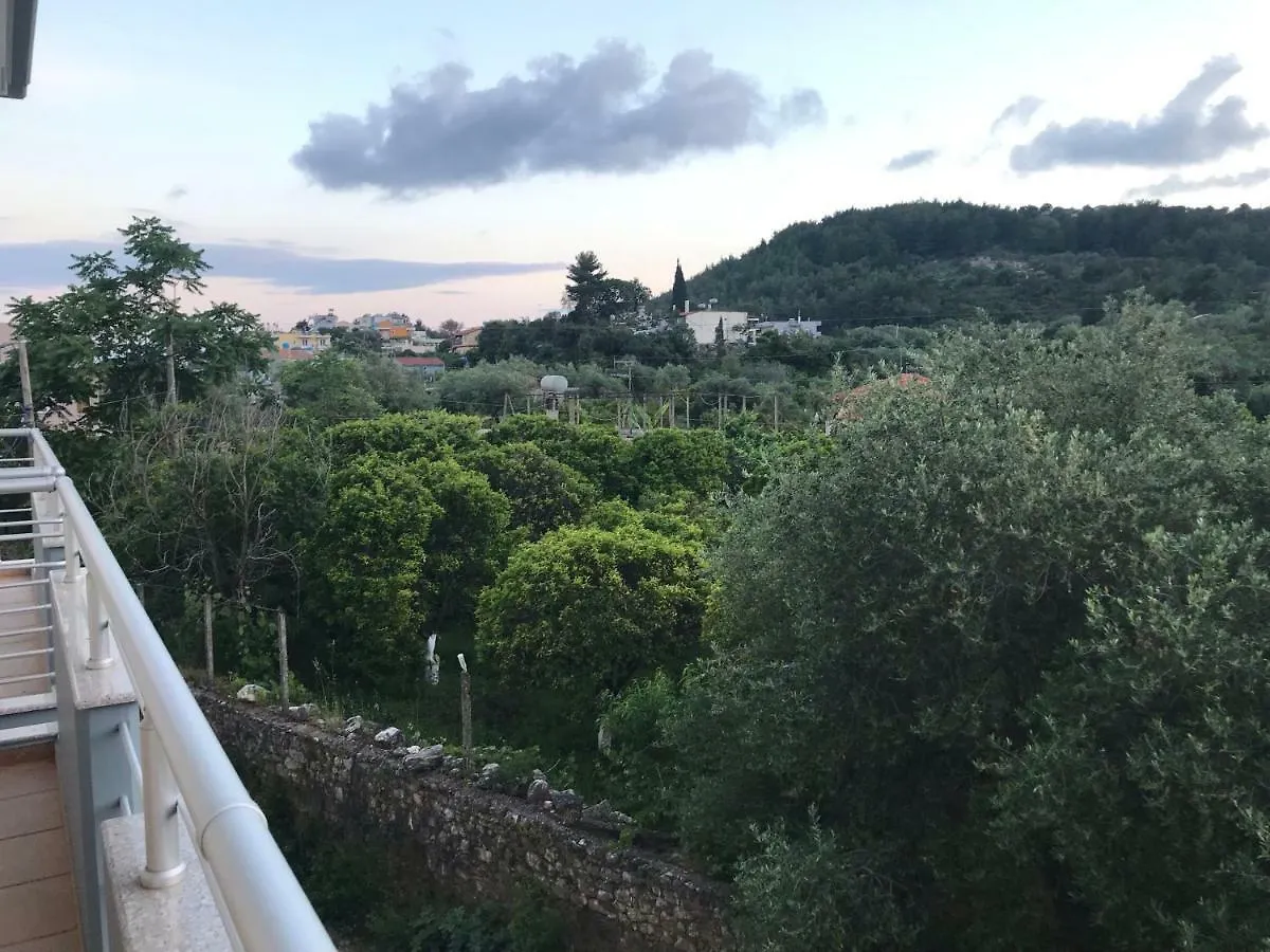 Vial Rooms Himare Guest house